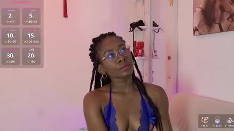 Snapshot of mila_n_max chatting on October 27, 1:04 pm Mila Max online show from October 27, 1:04 pm