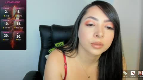 Snapshot of mila_paramo chatting on March 31, 6:41 pm Camila online show from March 31, 6:41 pm