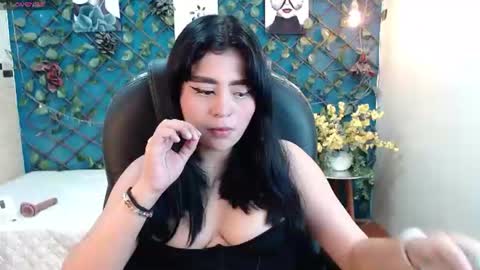 Snapshot of mila_quin chatting on June 28, 12:00 pm mila_quin online show from June 28, 12:00 pm