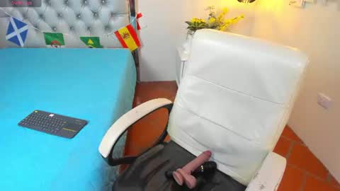 Snapshot of mila_quin chatting on July 3, 7:09 pm mila_quin online show from July 3, 7:09 pm