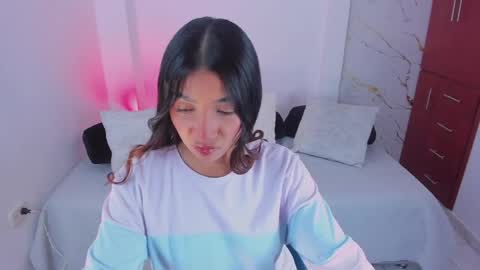 Snapshot of mila_rose1 chatting on March 30, 3:29 am martina online show from March 30, 3:29 am