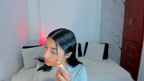 Snapshot of mila_rose1 chatting on June 8, 4:57 am martina online show from June 8, 4:57 am