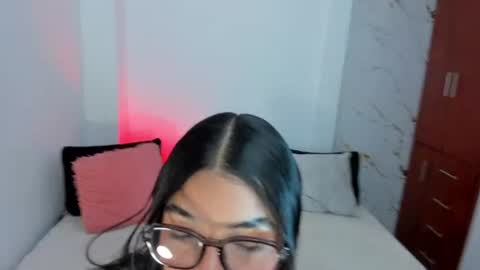 Snapshot of mila_rose1 chatting on June 10, 2:01 am martina online show from June 10, 2:01 am