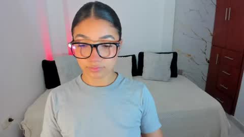 Snapshot of mila_rose1 chatting on June 16, 3:31 am martina online show from June 16, 3:31 am