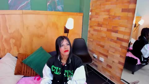 Mila and samy online show from October 5, 12:03 pm