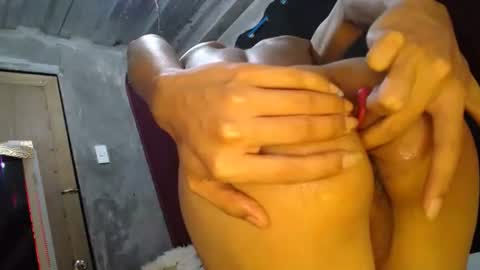 mila_seductressxx online show from June 6, 1:21 am
