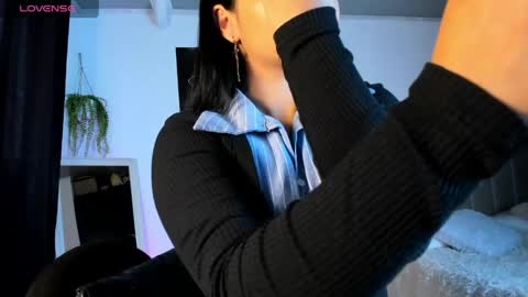 Snapshot of mila_shay chatting on April 25, 12:08 pm Mila online show from April 25, 12:08 pm
