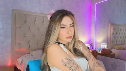 Snapshot of mila_smirnovavk chatting on February 24, 3:37 am MILA online show from February 24, 3:37 am