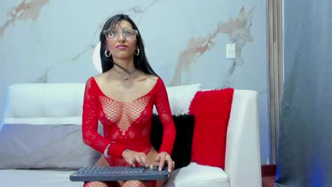          online show from February 4, 9:10 pm