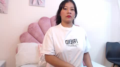 mila online show from June 17, 11:12 am