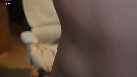 milablum online show from February 8, 7:04 am