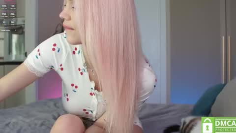 Snapshot of milabunny_ chatting on March 11, 11:38 am Mila and u can call me sweet bunny online show from March 11, 11:38 am