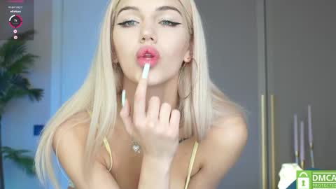 Mila and u can call me sweet bunny online show from May 1, 9:47 am