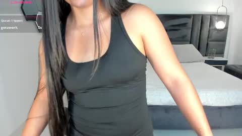 Snapshot of milacoleman chatting on June 13, 2:20 am Mila online show from June 13, 2:20 am