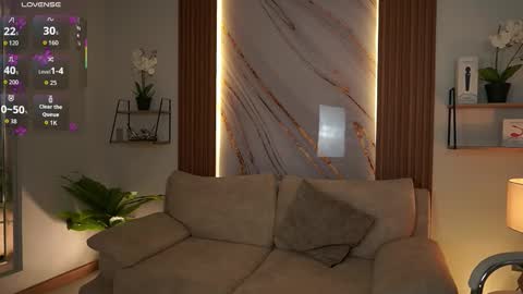 Snapshot of milacrave chatting on November 15, 12:02 pm milacrave online show from November 15, 12:02 pm