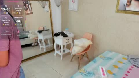 Snapshot of miladiosa chatting on September 25, 11:36 am miladiosa online show from September 25, 11:36 am