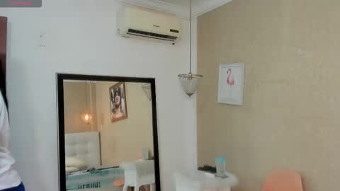 Snapshot of miladiosa chatting on September 27, 11:59 am miladiosa online show from September 27, 11:59 am