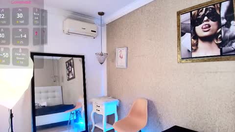 Snapshot of miladiosa chatting on October 22, 11:54 am miladiosa online show from October 22, 11:54 am