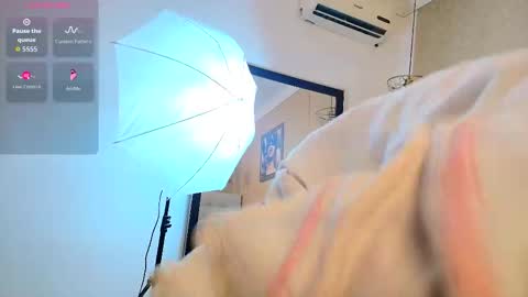 miladiosa online show from November 13, 12:04 pm