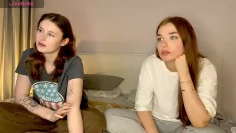 Mila online show from July 21, 10:01 pm