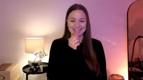 Mila Fleur online show from February 25, 9:09 am