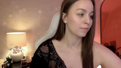 Mila Fleur online show from December 16, 3:06 pm