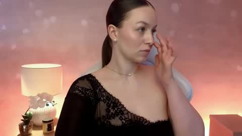 Mila Fleur online show from May 22, 2:12 pm