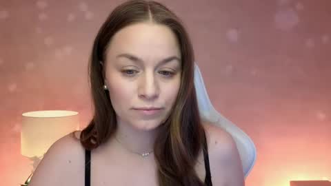 Mila Fleur online show from June 8, 1:55 pm