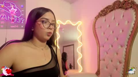 milah_tay online show from February 23, 11:40 am