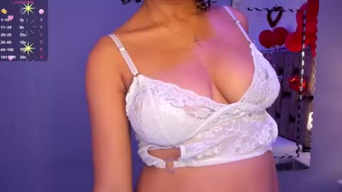 Snapshot of milahall__ chatting on March 3, 3:52 am Milenna online show from March 3, 3:52 am