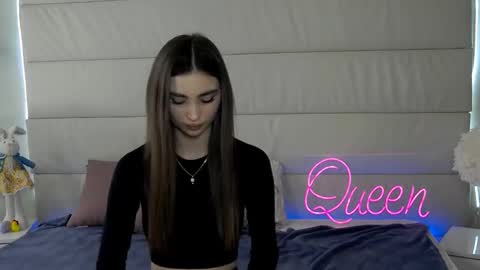 Snapshot of milalick chatting on April 4, 10:02 am milalick online show from April 4, 10:02 am