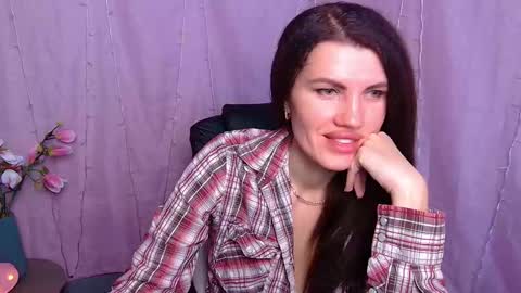 Snapshot of milaloona chatting on March 1, 7:32 am Milaloona online show from March 1, 7:32 am