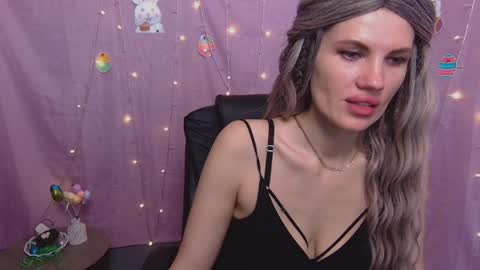 Snapshot of milaloona chatting on April 4, 6:33 am Milaloona online show from April 4, 6:33 am