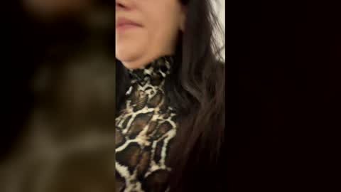 milalunaa online show from March 30, 2:18 pm