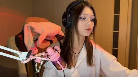 Snapshot of milamiuu chatting on January 12, 9:47 am milamiuu online show from January 12, 9:47 am