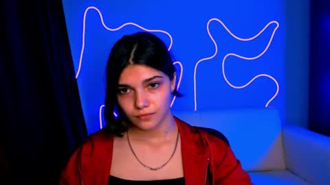 milamiuuu online show from June 12, 3:11 pm