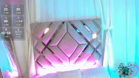 MilaMonroeXX online show from June 23, 2:09 am