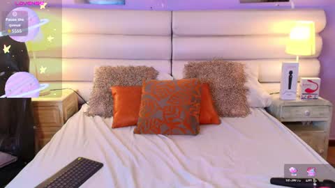 Snapshot of milan_sweetie chatting on June 18, 8:46 pm milan_sweetie online show from June 18, 8:46 pm