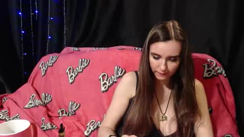 MilAna online show from November 28, 6:43 pm