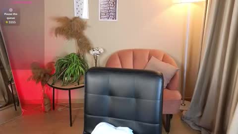 Snapshot of milana__key chatting on September 17, 9:27 pm Milana online show from September 17, 9:27 pm