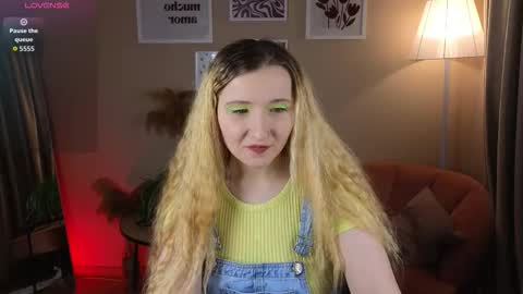 Snapshot of milana__key chatting on October 7, 9:23 pm Milana online show from October 7, 9:23 pm