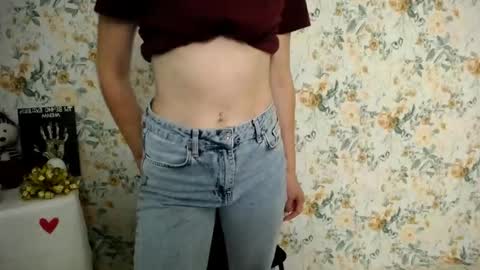 Snapshot of milana_cutie_ chatting on September 20, 7:09 am Milana online show from September 20, 7:09 am