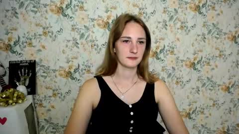 Snapshot of milana_cutie_ chatting on September 25, 6:06 am Milana online show from September 25, 6:06 am