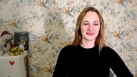 Snapshot of milana_cutie_ chatting on October 27, 6:50 am Milana online show from October 27, 6:50 am