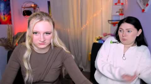 Snapshot of milana_kick chatting on March 9, 9:35 am Mila online show from March 9, 9:35 am