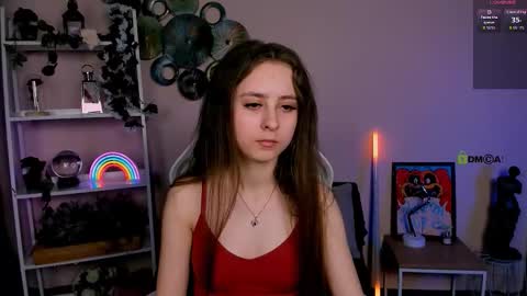 Snapshot of milana_kick chatting on March 19, 5:17 pm Mila online show from March 19, 5:17 pm