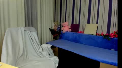 MilanaAlvis online show from November 20, 7:19 am