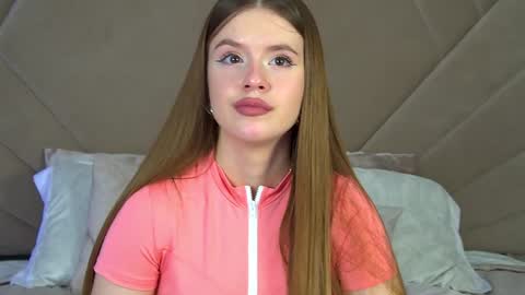 MilanaBalmain online show from February 3, 1:51 pm