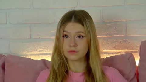 MilanaBalmain online show from September 21, 4:03 am