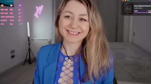 Snapshot of milanacamgirl chatting on March 26, 4:51 am Milana online show from March 26, 4:51 am